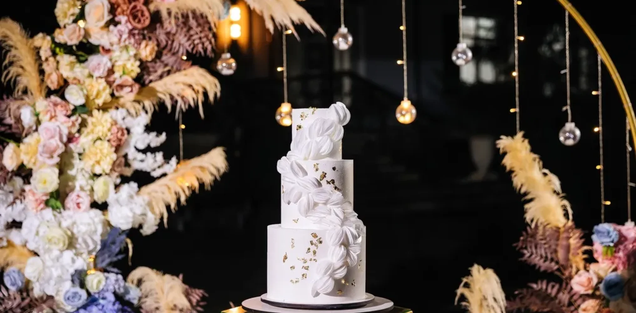 autumn wedding cake trends 2026
